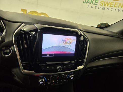 Used 2022 Chevrolet Traverse LT AWD/4WD image 21
