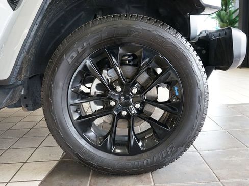 Used 2023 Jeep Wrangler Unlimited Sahara AWD/4WD image 55