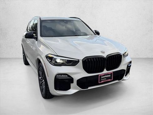 Used 2019 BMW X5 xDrive40i w/ M Sport Package image 3