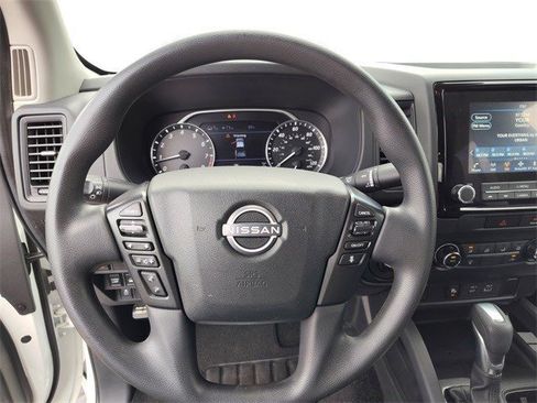 Used 2022 Nissan Frontier S w/ Technology Package image 26