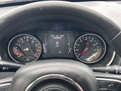 Used 2019 Jeep Compass Sport FWD image 31