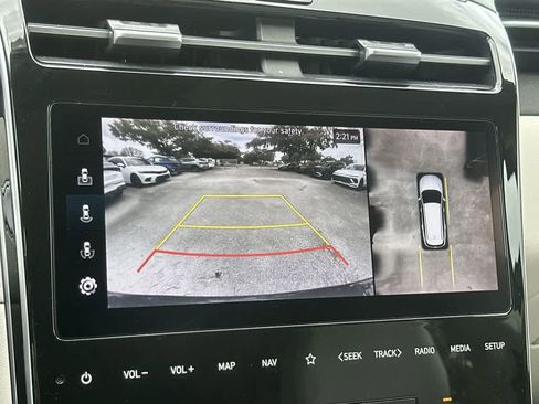 Used 2023 Hyundai Tucson Limited FWD image 19