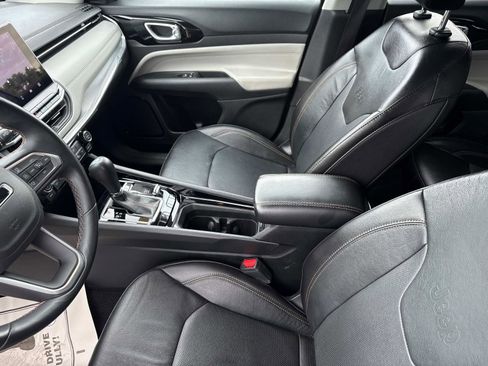 Used 2022 Jeep Compass Limited image 21