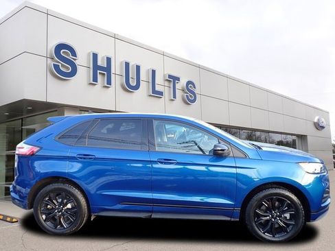 Used 2024 Ford Edge SE w/ Black Appearance Package image 4