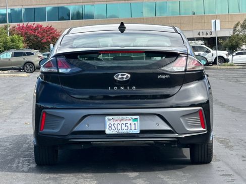 Used 2020 Hyundai Ioniq Limited FWD image 5