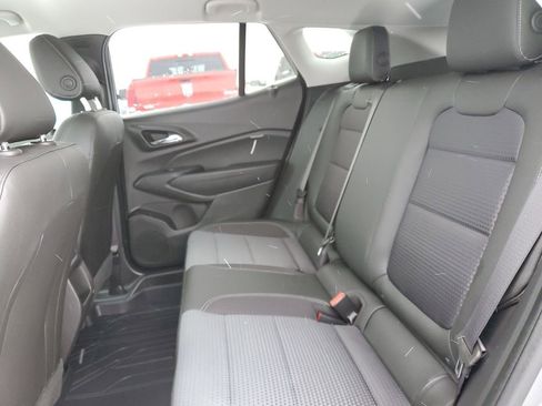 Used 2025 Chevrolet Trax LT w/ LT Convenience Package image 30