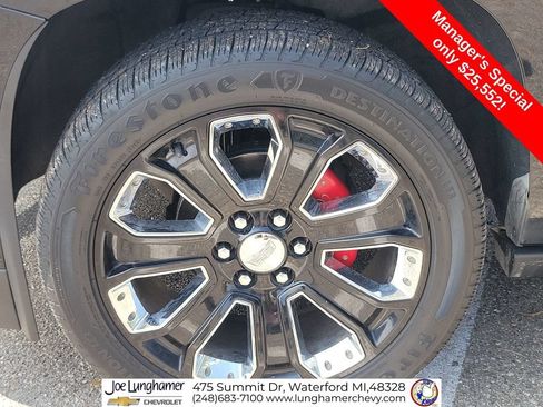 Used 2016 Cadillac Escalade Platinum AWD/4WD image 35