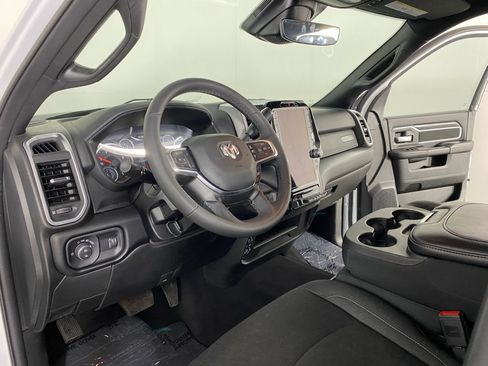 Used 2026 RAM 2500 Big Horn AWD/4WD image 2