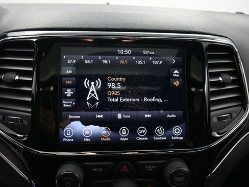 Used 2020 Jeep Grand Cherokee Limited w/ Luxury Group II AWD/4WD image 23