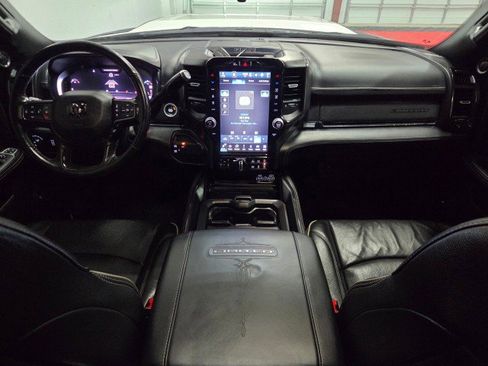 Used 2024 RAM 3500 Limited image 7