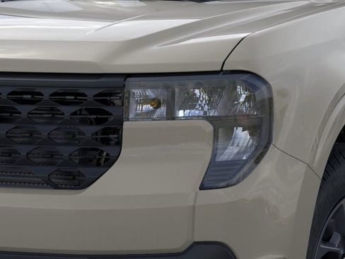 New 2025 Ford Maverick XLT image 19