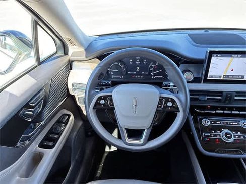 Used 2021 Lincoln Corsair AWD image 23