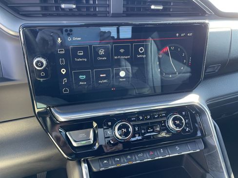 Used 2025 GMC Sierra 1500 Denali w/ Denali Reserve Package image 13