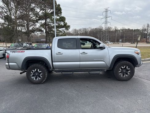 Used 2023 Toyota Tacoma TRD Off-Road image 7