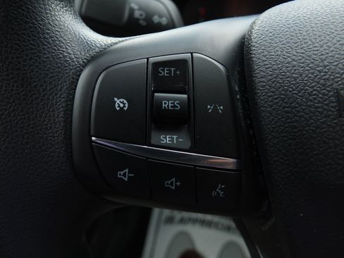 Used 2025 Ford Escape Active FWD image 19