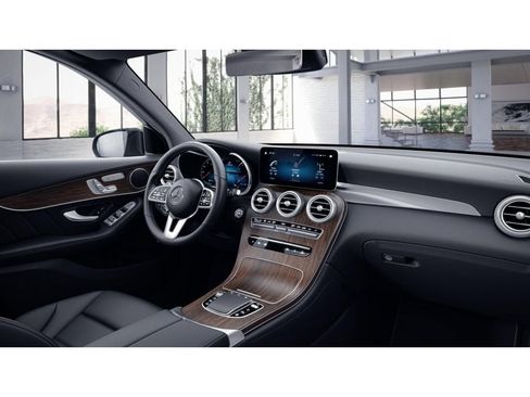 Certified 2022 Mercedes-Benz GLC 300 4MATIC image 6