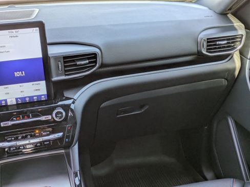 Used 2024 Ford Explorer ST w/ Equipment Group 401A image 18