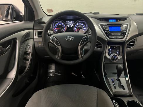 Used 2013 Hyundai Elantra GLS w/ Preferred Pkg FWD image 15