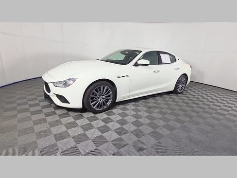 Used 2022 Maserati Ghibli Modena RWD image 49