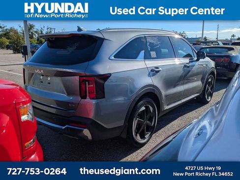 Used 2025 Kia Sorento SX Prestige AWD/4WD image 2