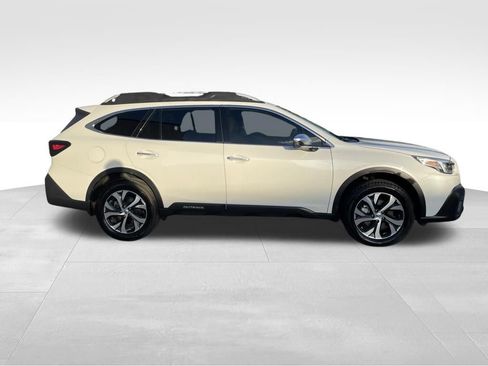 Used 2020 Subaru Outback Touring XT AWD/4WD image 4