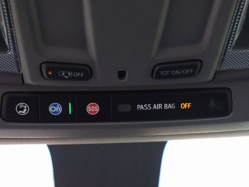 Used 2022 GMC Sierra 3500 Pro w/ Convenience Package image 24