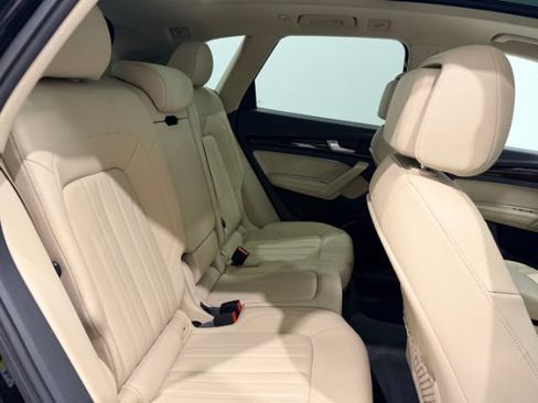 Used 2019 Audi Q5 2.0T Premium Plus AWD/4WD image 44