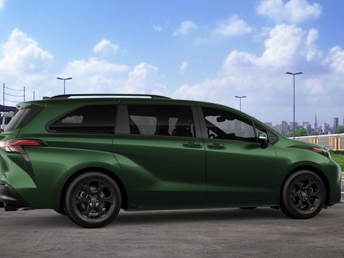 New 2026 Toyota Sienna XLE Woodland Edition AWD/4WD image 13