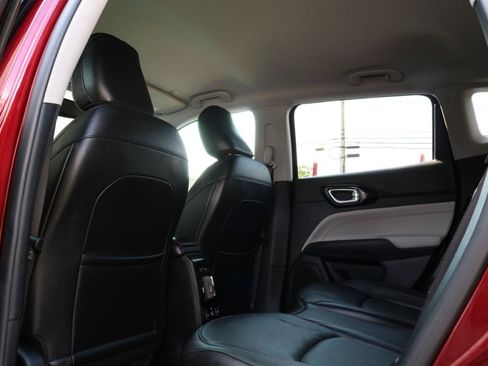 Used 2022 Jeep Compass Limited w/ Elite Group AWD/4WD image 33