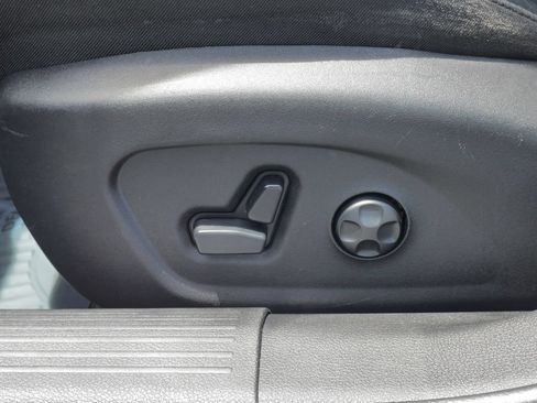 Used 2017 Chrysler 200 Limited Platinum FWD image 20