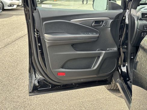 Certified 2023 Honda Passport TrailSport image 16