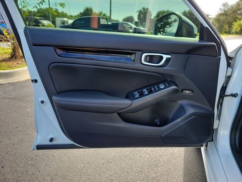 Used 2023 Honda Civic Touring image 17