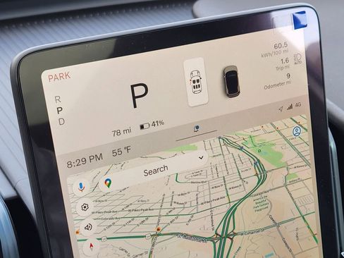 New 2026 Volvo EX30 Plus w/ Climate Package image 6