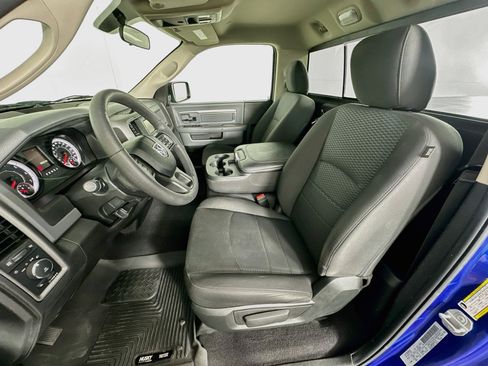 Used 2019 RAM 1500 Express RWD image 13