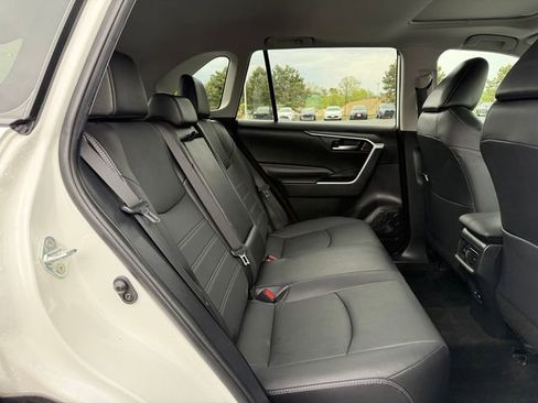 Certified 2022 Toyota RAV4 XLE Premium AWD/4WD image 17