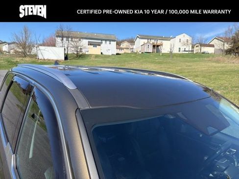 Certified 2024 Kia Telluride S image 12