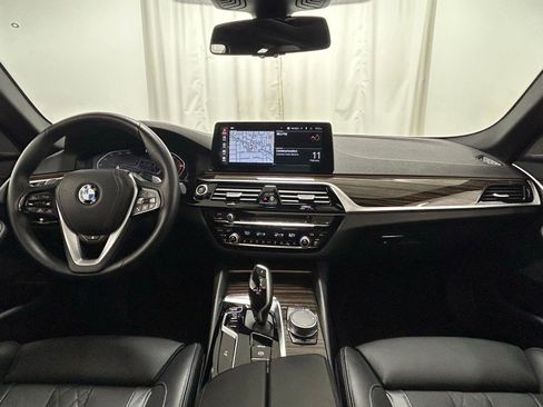 Used 2023 BMW 540i xDrive w/ Premium Package AWD/4WD image 8