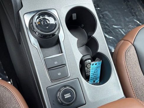 Used 2025 Ford Bronco Sport Outer Banks w/ Outer Banks Tech Package+ AWD/4WD image 19