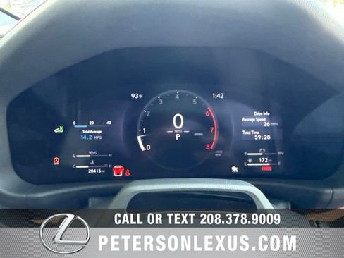 Used 2025 Lexus LX 600 4WD w/ Accessory Package (2T) image 34