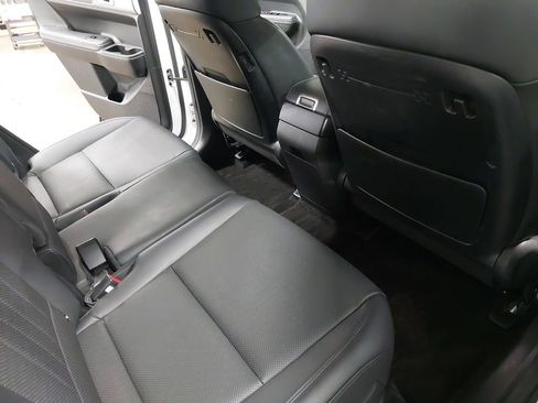 Certified 2025 Hyundai Santa Fe SEL image 11