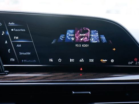 Used 2022 Cadillac Escalade Sport Platinum w/ LPO, ONYX Package AWD/4WD image 37