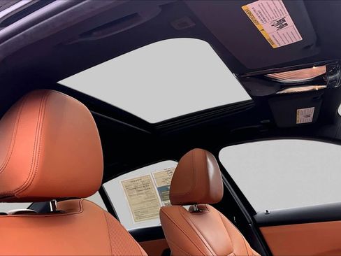 Certified 2025 BMW 330i Sedan RWD image 14