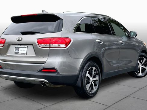 Used 2016 Kia Sorento EX w/ EX Touring Package image 12