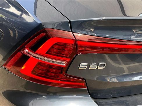 Used 2019 Volvo S60 T6 Momentum w/ Multimedia Package AWD/4WD image 29