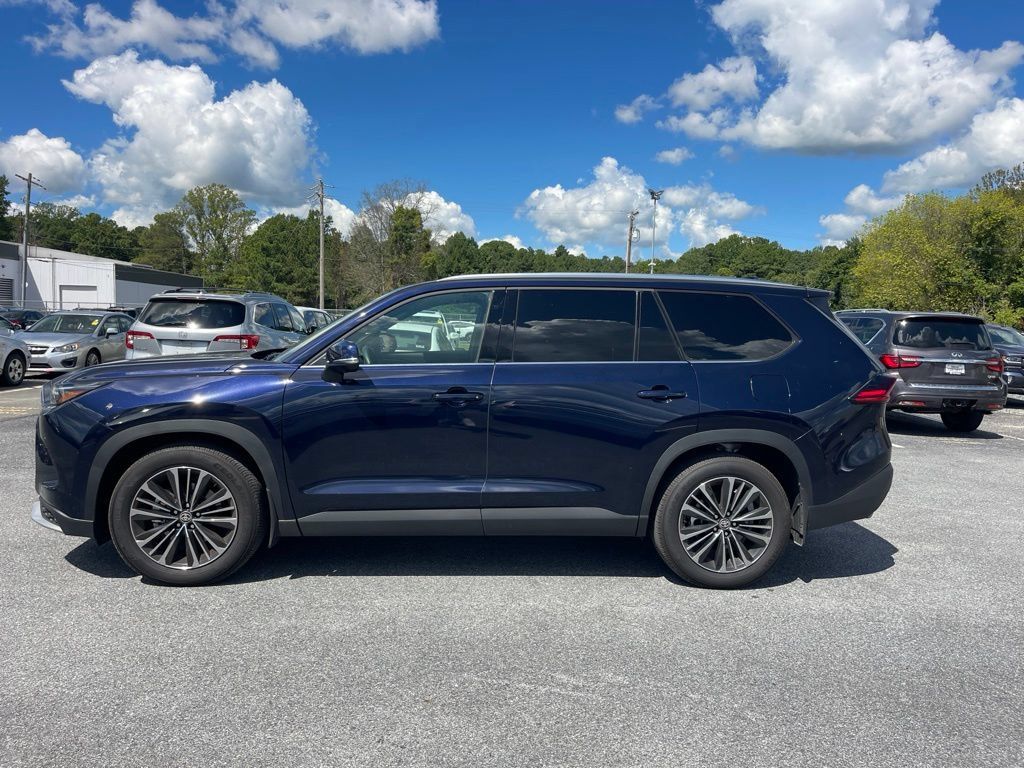 Used 2026 Toyota Grand Highlander AWD Hybrid image 2