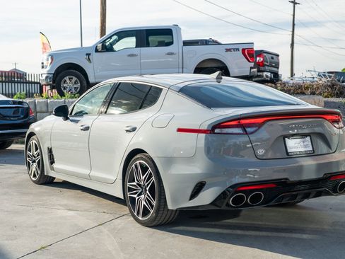 Used 2022 Kia Stinger GT1 RWD image 5