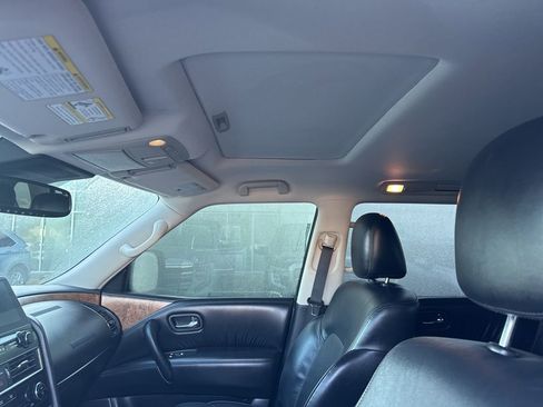 Used 2021 Nissan Armada SL w/ Captain's Chairs Package image 18