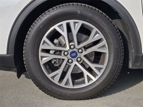 Used 2022 Ford Escape SEL image 10