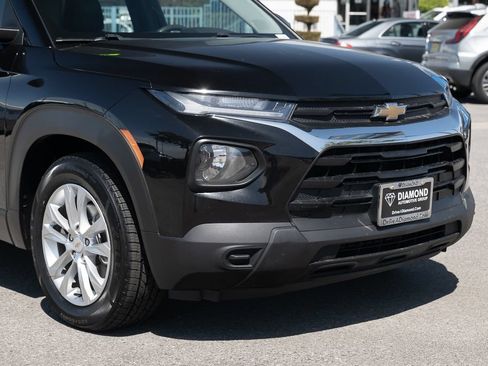 Used 2021 Chevrolet TrailBlazer LS FWD image 9