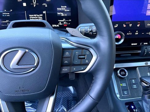 Used 2024 Lexus GX 550 w/ Accessory Package (2T) AWD/4WD image 42